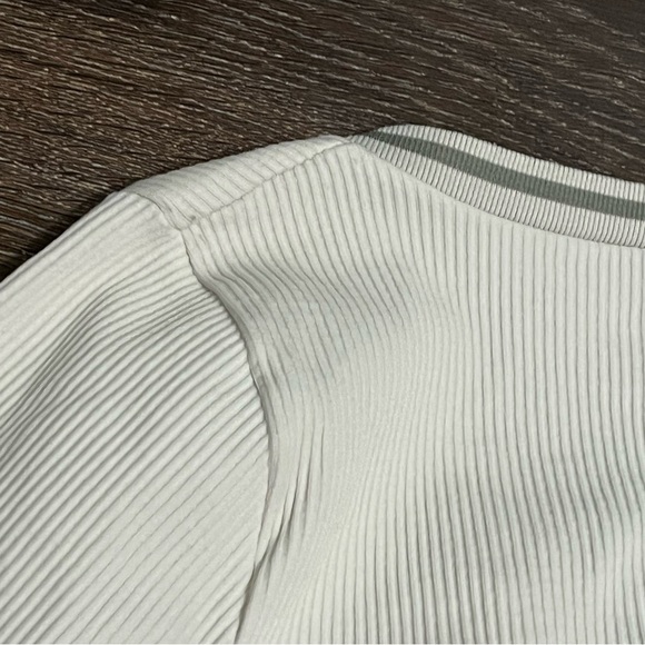 Urban Outfitters Women's White and Grey Shirt - Picture 5 of 6